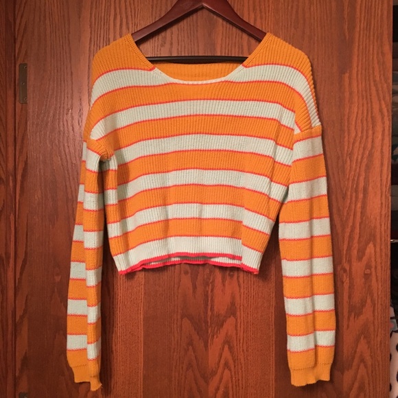 🔵 3 for 20 🔵 Le Lis Sweater - Picture 3 of 3